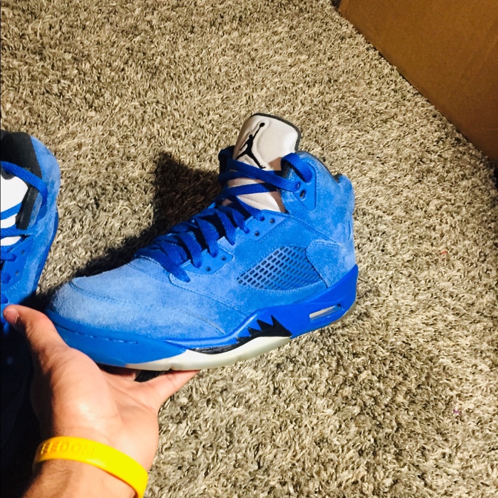 Air Jordan 5 “Blue Suede”